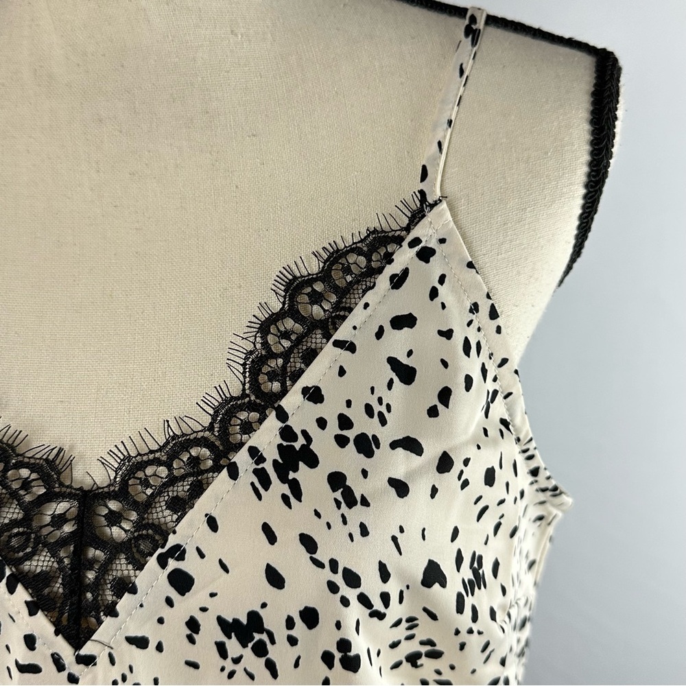 A NEW DAY tan & black spotted camisole w/ black lace trim NWT- size Medium - Picture 2 of 4